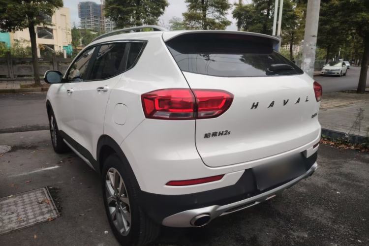 Used Haval H2s 2018 Red-Label 1.5T Dual-Clutch Luxury Model Exterior 3