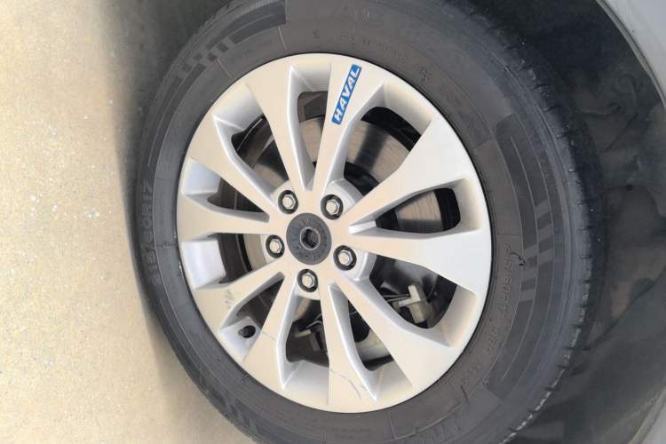 Used Haval H2s 2018 Blue Label 1.5T Dual-Clutch ZhiShang Model Exterior 4
