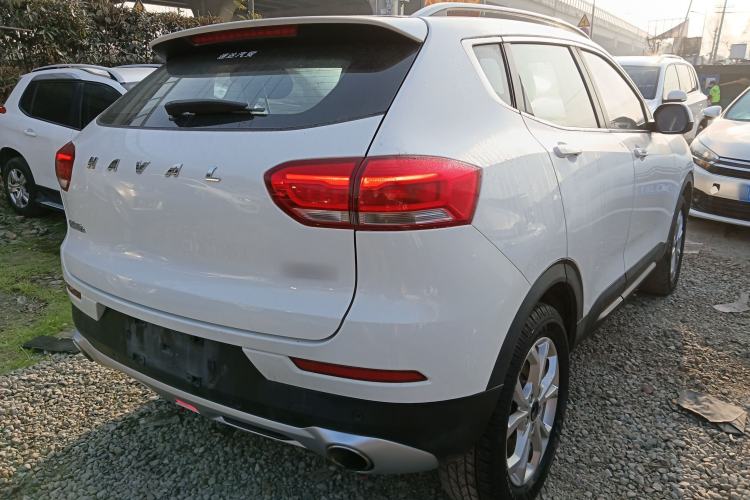 Used Haval H2s 2018 Red-Label 1.5T Dual-Clutch ZhiShang Model Exterior 5