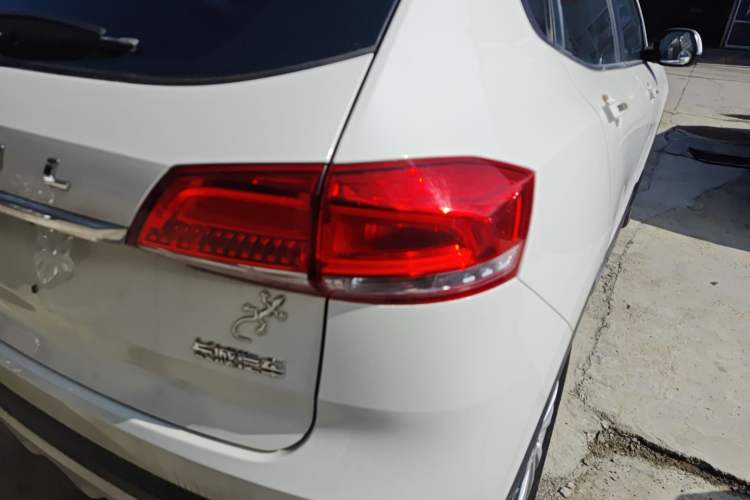 Used Haval H2s 2018 Blue Label 1.5T Manual Elite Model Exterior 6