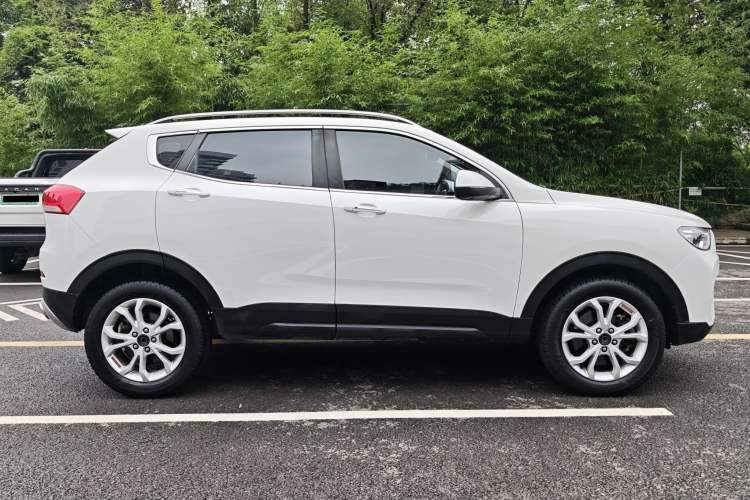 Used Haval H2s 2018 Red-Label 1.5T Manual Elite Model Exterior 7