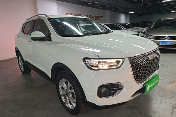 Used Haval H2s 2018 Red-Label 1.5T Manual Elite Model Front Right 45 Deg