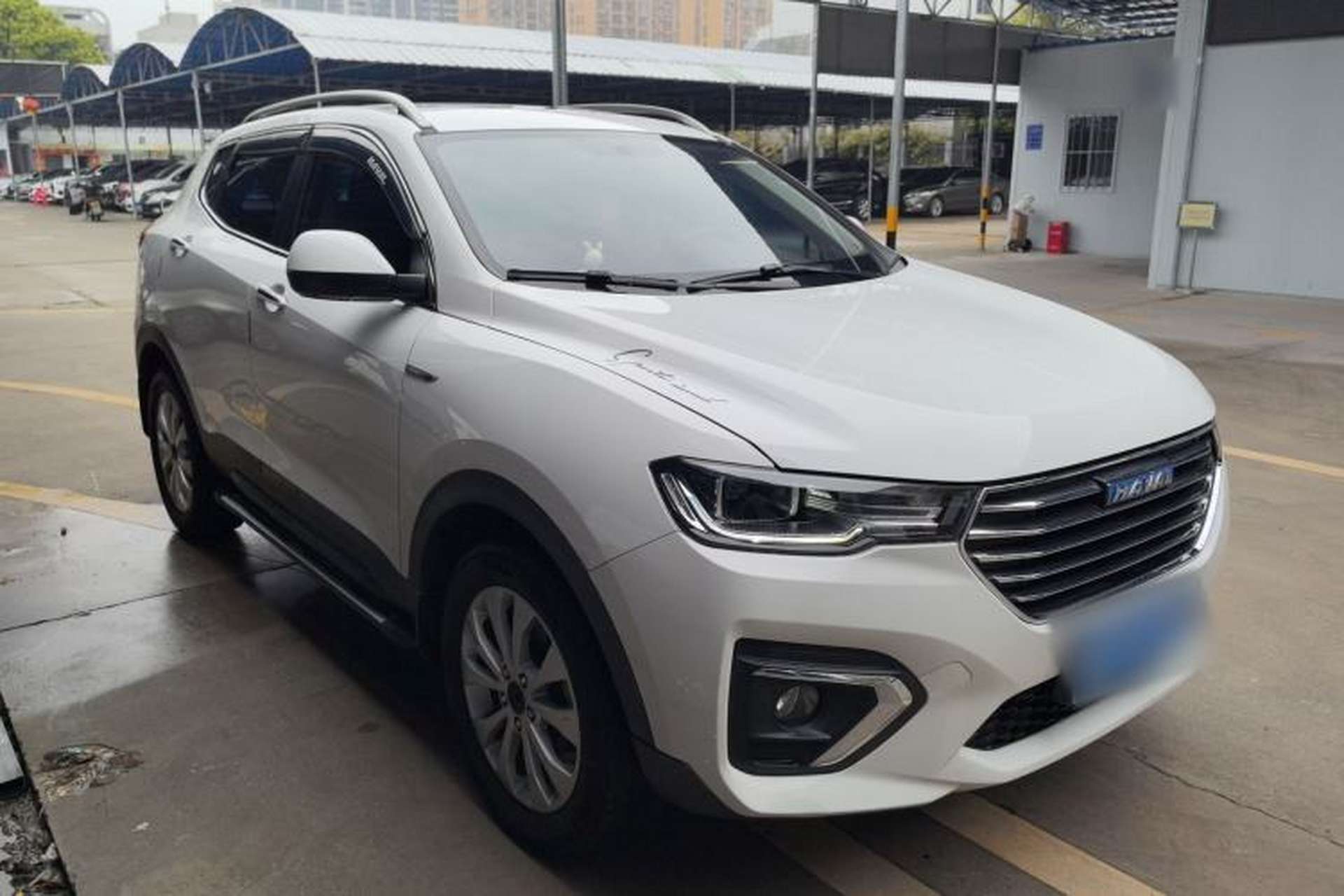 Used Haval H2s 2018 Blue Label 1.5T Dual-Clutch ZhiShang Model Front Right 45 Deg