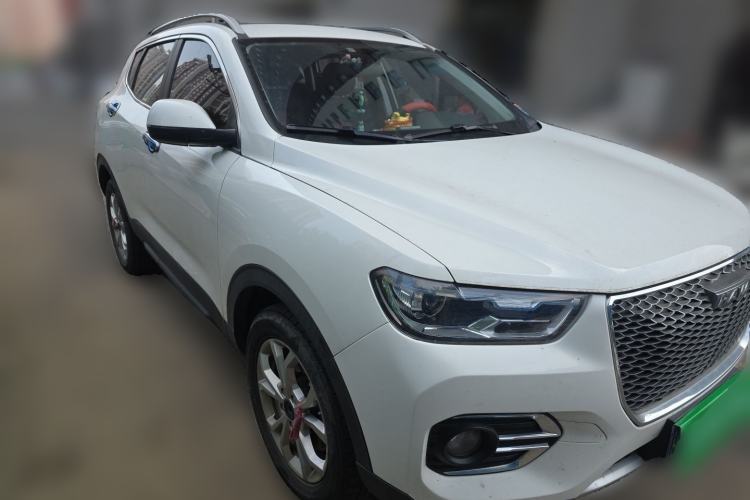 Used Haval H2s 2018 1.5T Dual-Clutch Fashion Edition Front Right 45 Deg