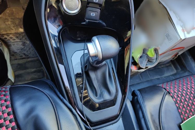 Used Haval H2s 2018 1.5T Dual-Clutch Fashion Edition Gear Lever