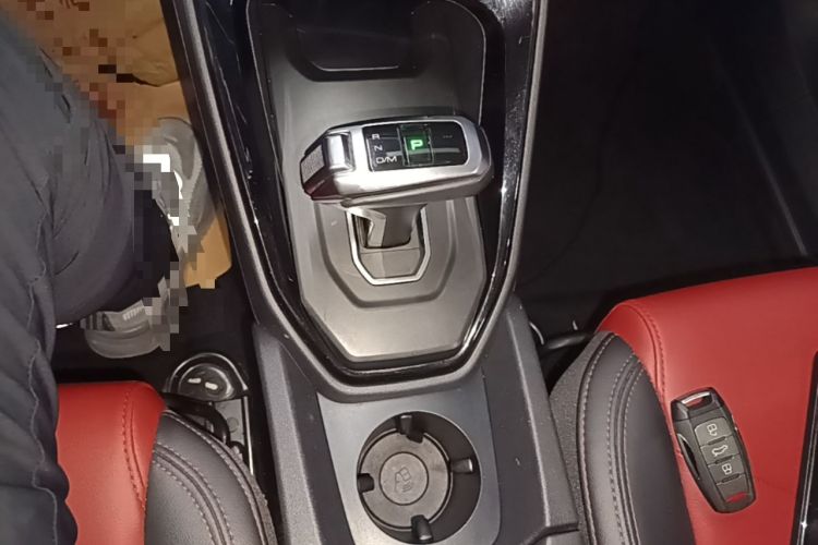 Used Haval H2s 2018 Red-Label 1.5T Dual-Clutch Elite Model Gear Lever