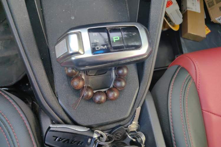 Used Haval H2s 2018 Red-Label 1.5T Dual-Clutch Comfort Model Gear Lever