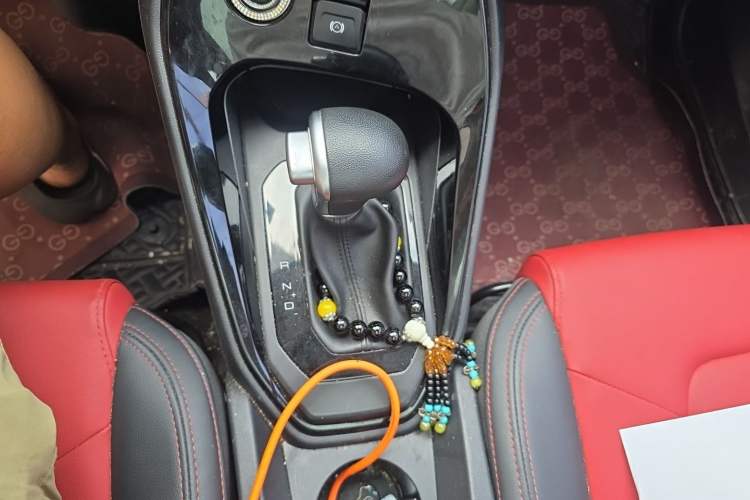 Used Haval H2s 2018 1.5T Dual-Clutch Fashion Edition Gear Lever