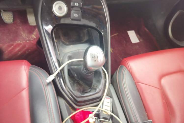 Used Haval H2s 2018 1.5T Manual Fashion Model Gear Lever