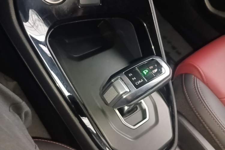 Used Haval H2s 2018 Blue Label 1.5T Dual-Clutch Elite Model Gear Lever