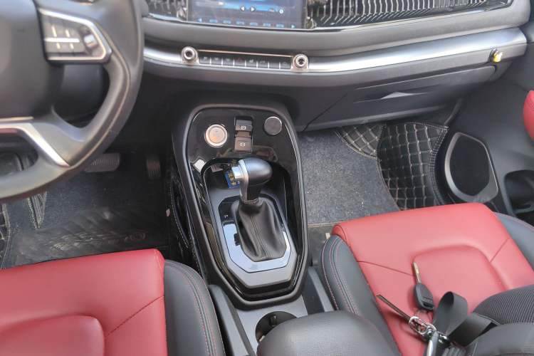 Used Haval H2s 2018 1.5T Dual-Clutch Fashion Edition Gear Lever