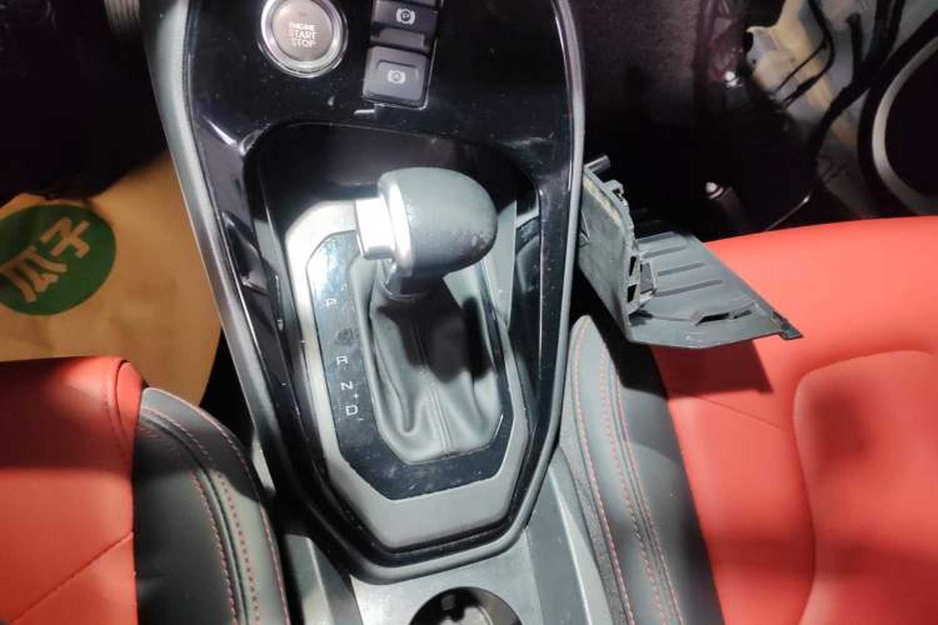 Used Haval H2s 2018 Blue Label 1.5T Dual-Clutch Fashion Edition Gear Lever