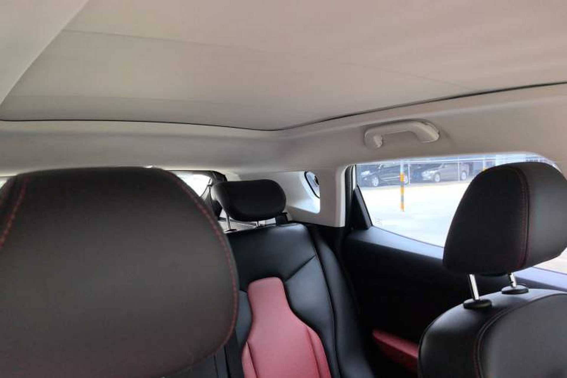 Used Haval H2s 2018 Blue Label 1.5T Dual-Clutch ZhiShang Model Headliner