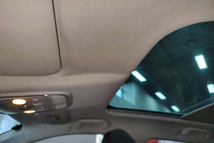 Used Haval H2s 2018 Blue Label 1.5T Manual Elite Model Headliner
