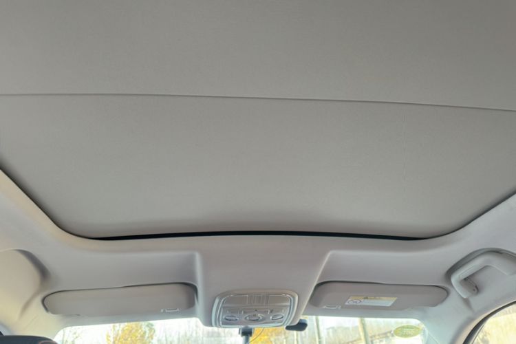 Used Haval H2s 2018 Red-Label 1.5T Dual-Clutch ZhiShang Model Headliner