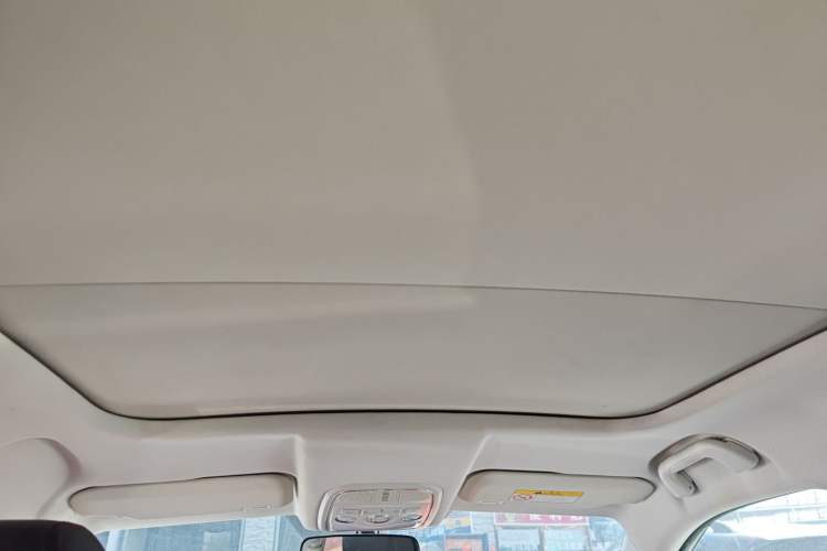 Used Haval H2s 2018 Blue Label 1.5T Manual Elite Model Headliner