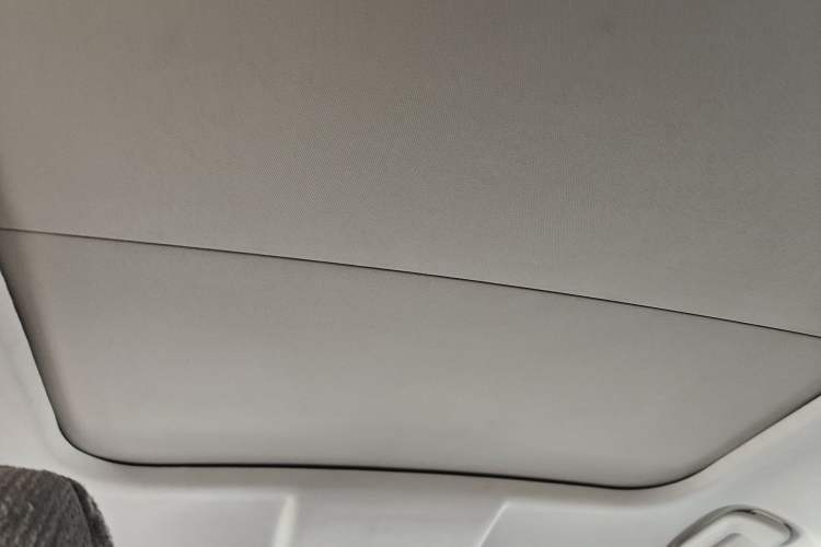 Used Haval H2s 2018 Red-Label 1.5T Dual-Clutch Luxury Model Headliner