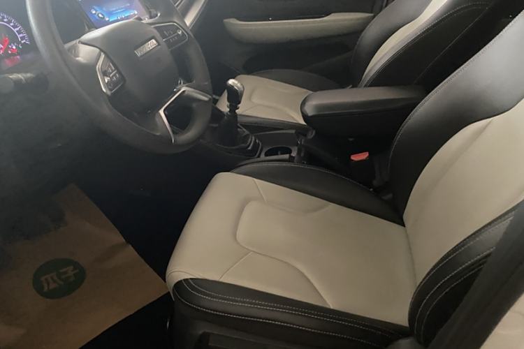 Used Haval H2s 2018 Blue Label 1.5T Manual Comfort Model Headliner