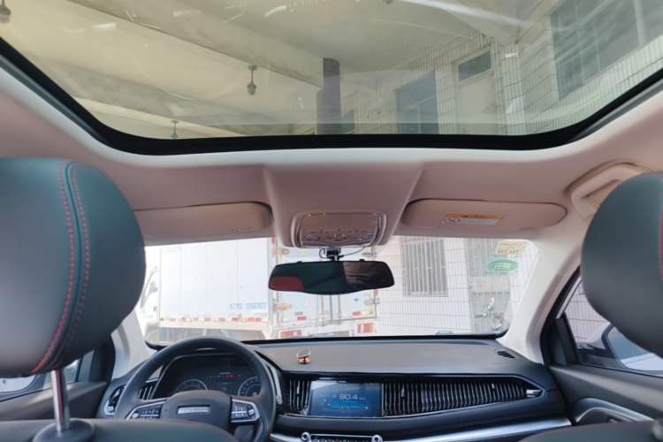 Used Haval H2s 2018 Red-Label 1.5T Dual-Clutch ZhiShang Model Headliner