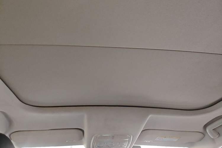 Used Haval H2s 2018 Blue Label 1.5T Dual-Clutch Fashion Edition Headliner