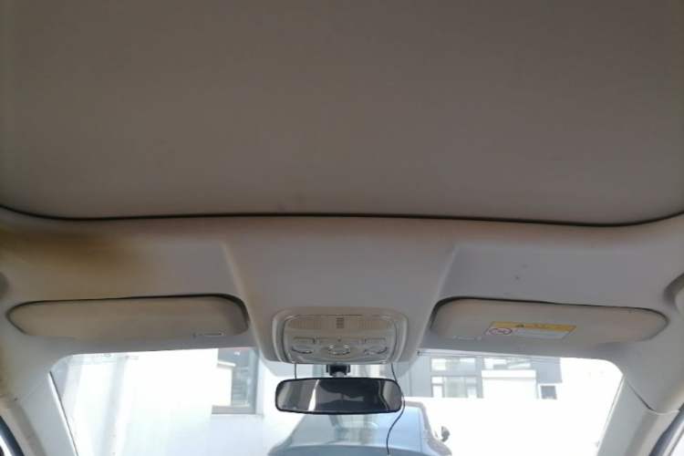 Used Haval H2s 2018 Red-Label 1.5T Manual Elite Model Headliner
