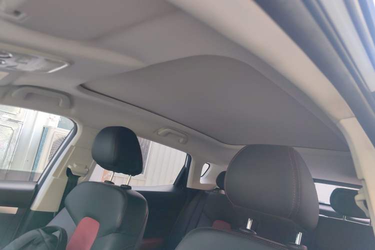 Used Haval H2s 2018 1.5T Dual-Clutch Fashion Edition Headliner