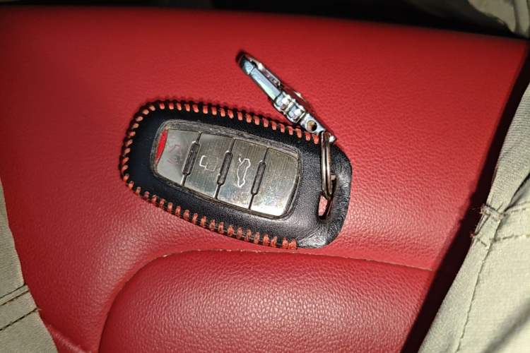 Used Haval H2s 2018 Blue Label 1.5T Dual-Clutch Fashion Edition Interior 1