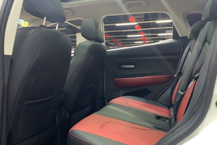 Used Haval H2s 2018 1.5T Dual-Clutch Fashion Edition Interior 1
