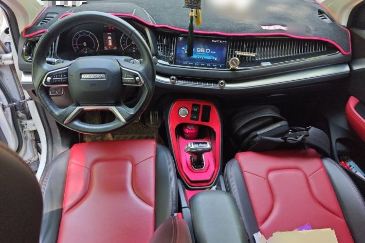 Used Haval H2s 2018 Red-Label 1.5T Dual-Clutch Luxury Model Interior 2