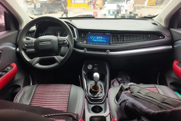 Used Haval H2s 2018 Red-Label 1.5T Manual Comfort Model Interior 2