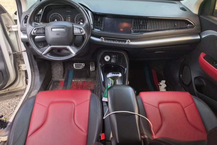 Used Haval H2s 2018 Blue Label 1.5T Dual-Clutch Luxury Model Interior 2