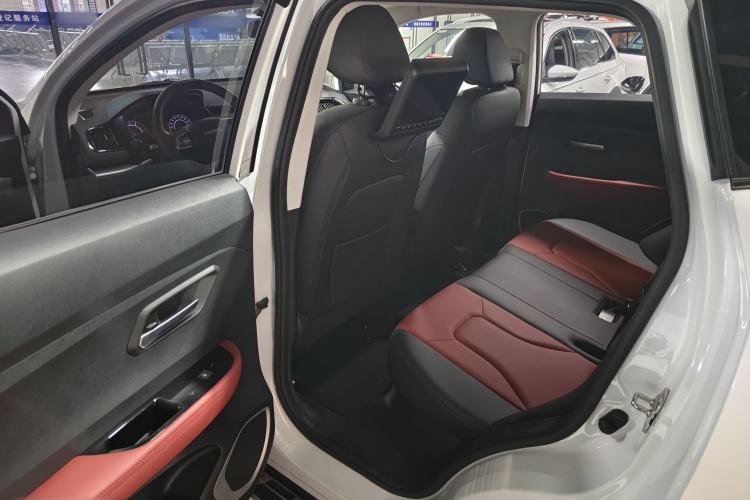Used Haval H2s 2018 1.5T Dual-Clutch Fashion Edition Interior 3