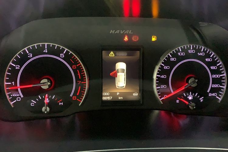 Used Haval H2s 2018 1.5T Dual-Clutch Fashion Edition Interior 3