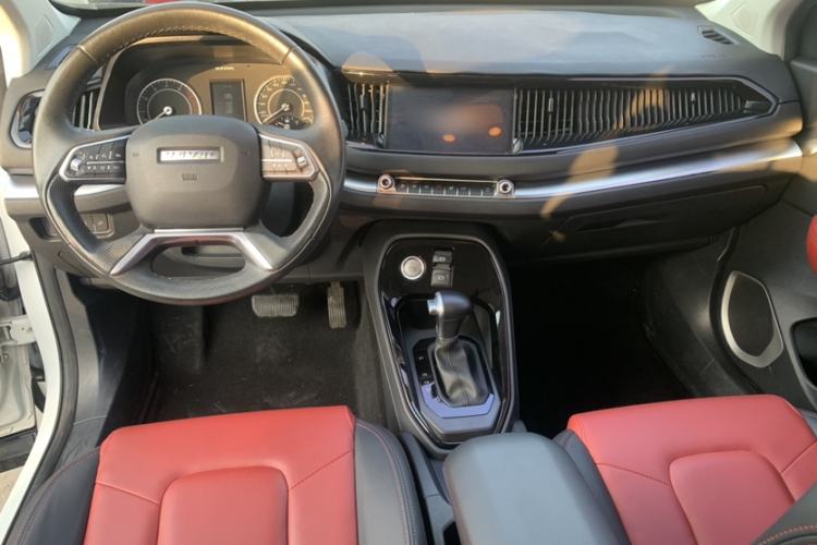 Used Haval H2s 2018 Red-Label 1.5T Dual-Clutch ZhiShang Model Interior 3