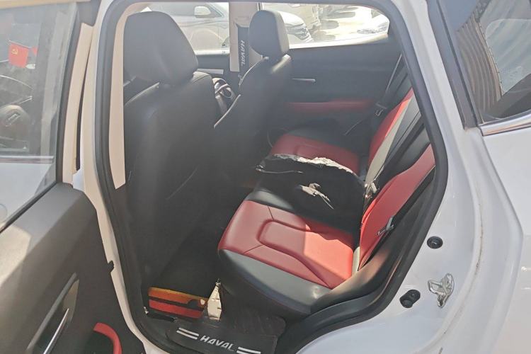 Used Haval H2s 2018 Blue Label 1.5T Manual Elite Model Interior 4