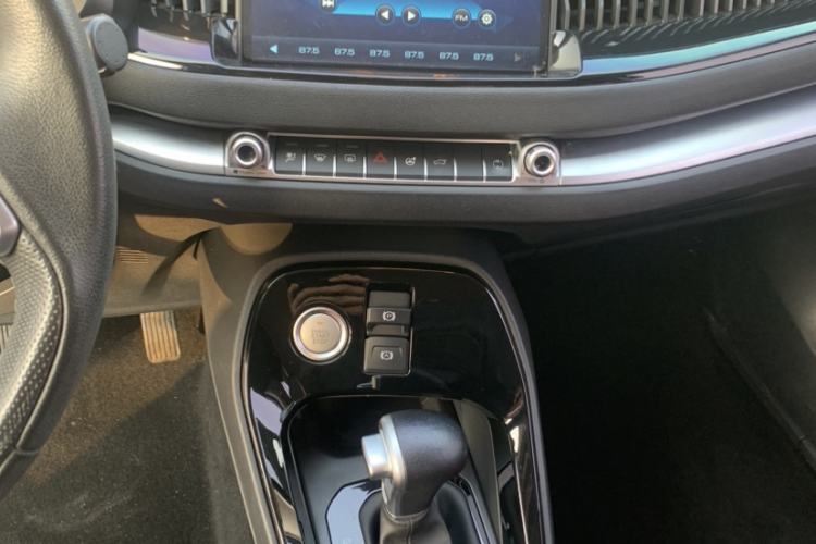 Used Haval H2s 2018 Red-Label 1.5T Dual-Clutch ZhiShang Model Interior 7