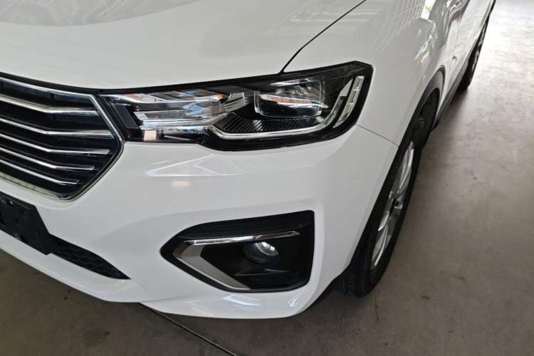 Used Haval H2s 2018 Blue Label 1.5T Dual-Clutch Fashion Edition Left Front Headlight