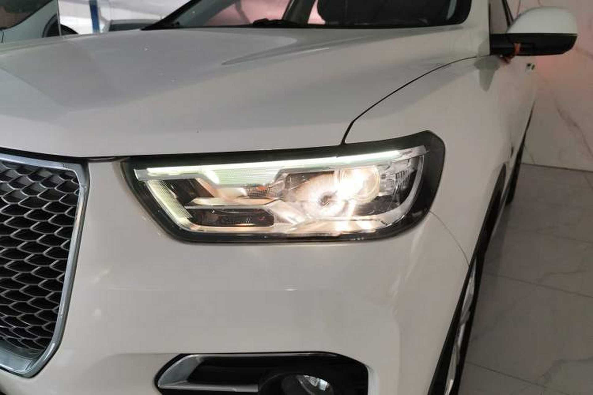 Used Haval H2s 2018 Red-Label 1.5T Dual-Clutch Comfort Model Left Front Headlight