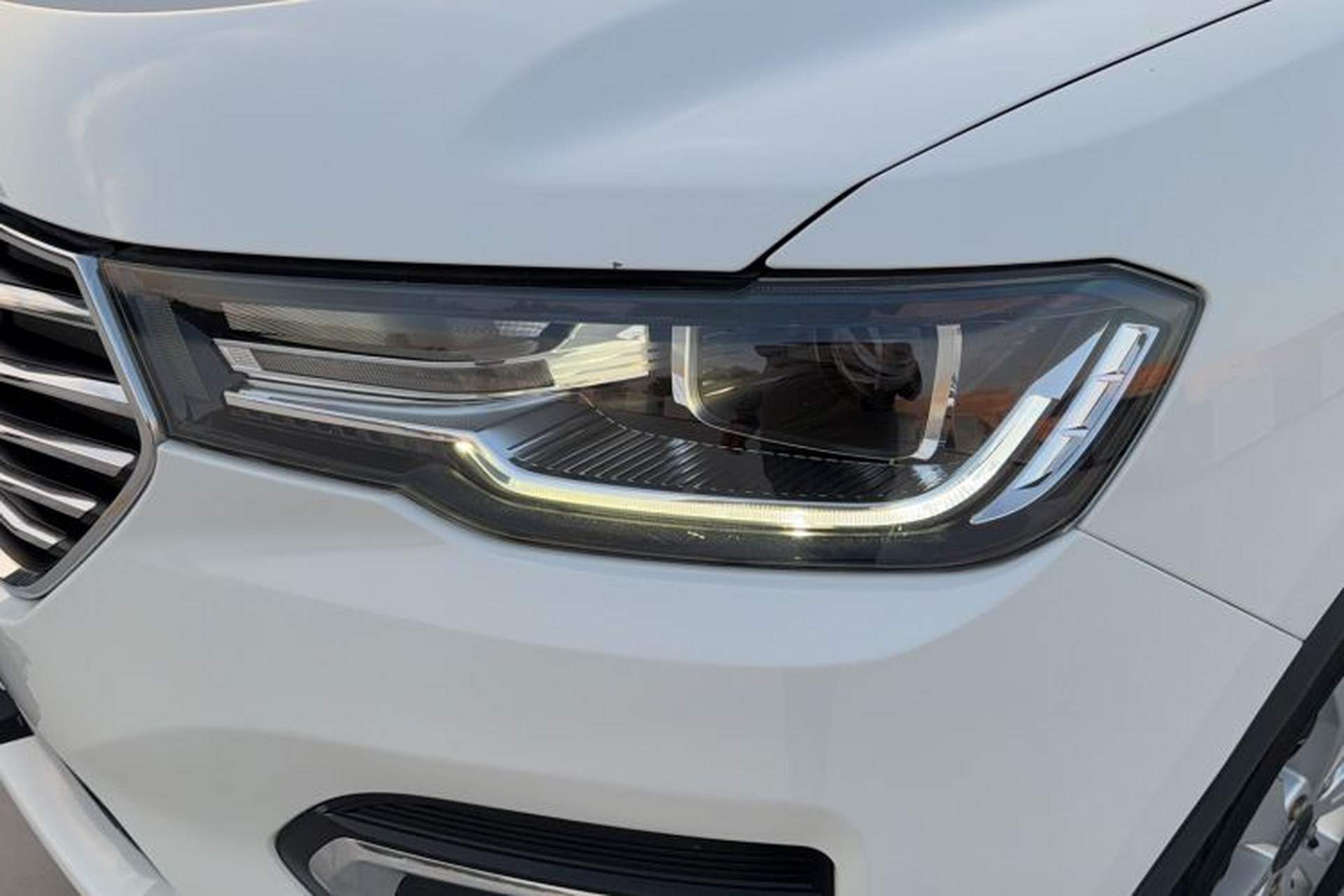 Used Haval H2s 2018 Blue Label 1.5T Dual-Clutch Elite Model Left Front Headlight