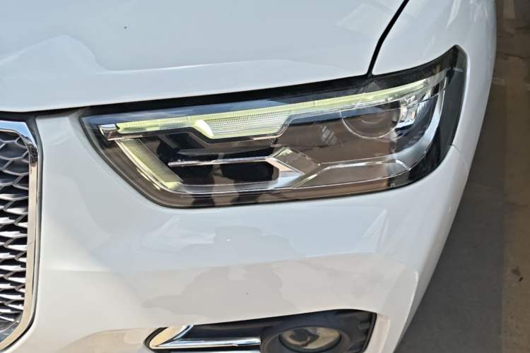 Used Haval H2s 2018 Red-Label 1.5T Dual-Clutch Comfort Model Left Front Headlight