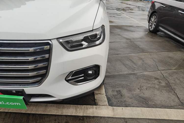 Used Haval H2s 2018 Red-Label 1.5T Dual-Clutch Fashion Edition Left Front Headlight