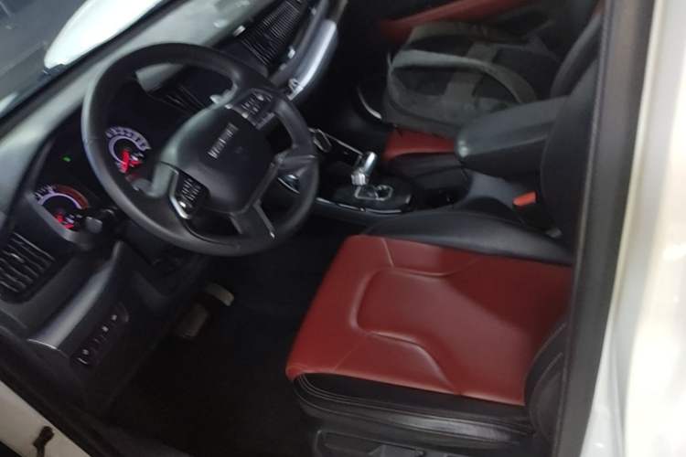Used Haval H2s 2018 Red-Label 1.5T Dual-Clutch Elite Model Left Front Seat