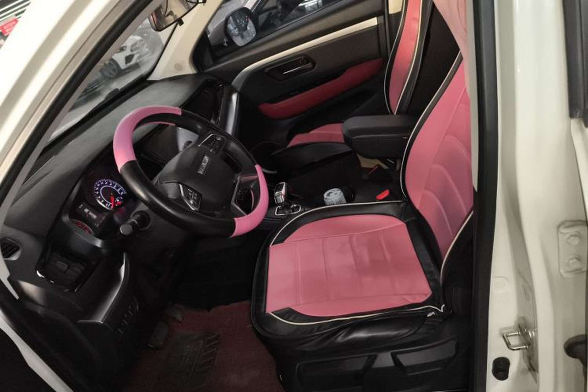Used Haval H2s 2018 Red-Label 1.5T Dual-Clutch Elite Model Left Front Seat