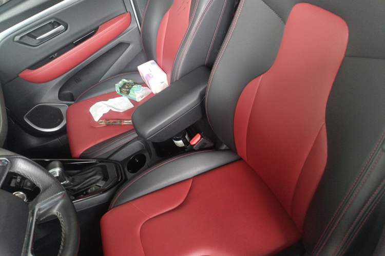 Used Haval H2s 2018 Red-Label 1.5T Dual-Clutch ZhiShang Model Left Front Seat