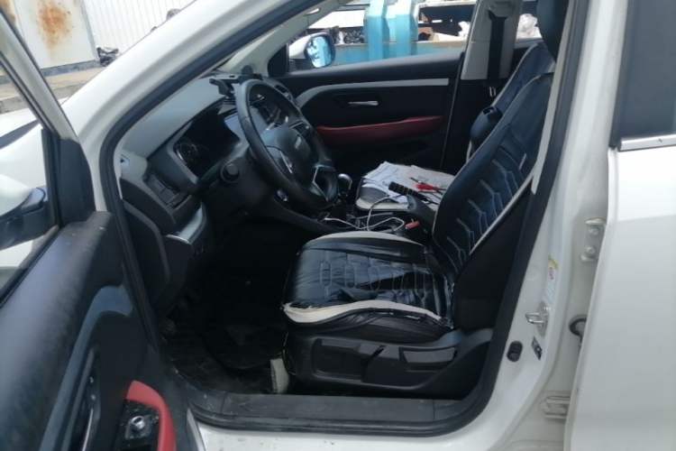 Used Haval H2s 2018 Red-Label 1.5T Manual Elite Model Left Front Seat