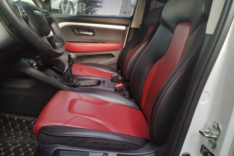 Used Haval H2s 2018 Red-Label 1.5T Manual Comfort Model Left Front Seat
