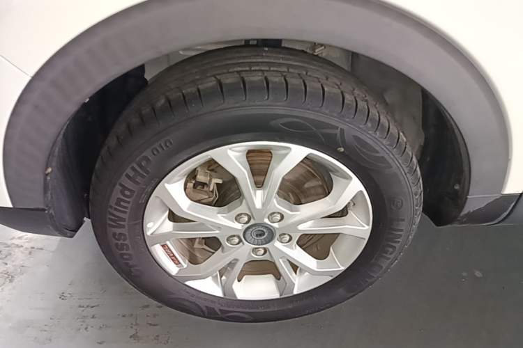 Used Haval H2s 2018 Red-Label 1.5T Dual-Clutch Elite Model Left Front Wheel Hub
