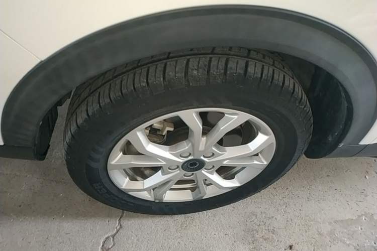 Used Haval H2s 2018 1.5T Dual-Clutch Fashion Edition Left Front Wheel Hub