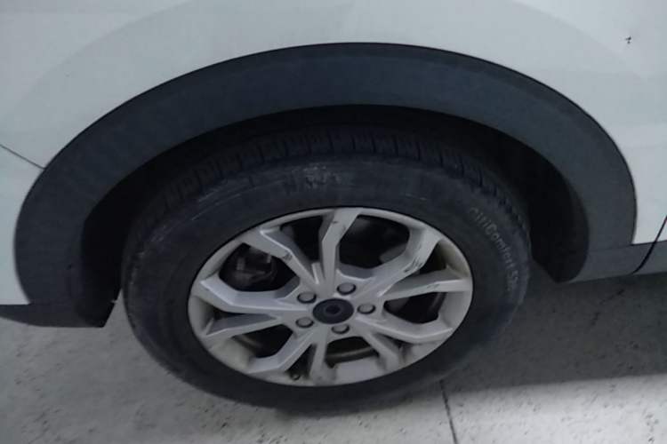 Used Haval H2s 2018 Red-Label 1.5T Dual-Clutch ZhiShang Model Left Front Wheel Hub