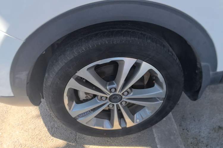 Used Haval H2s 2018 Blue Label 1.5T Dual-Clutch Luxury Model Left Front Wheel Hub